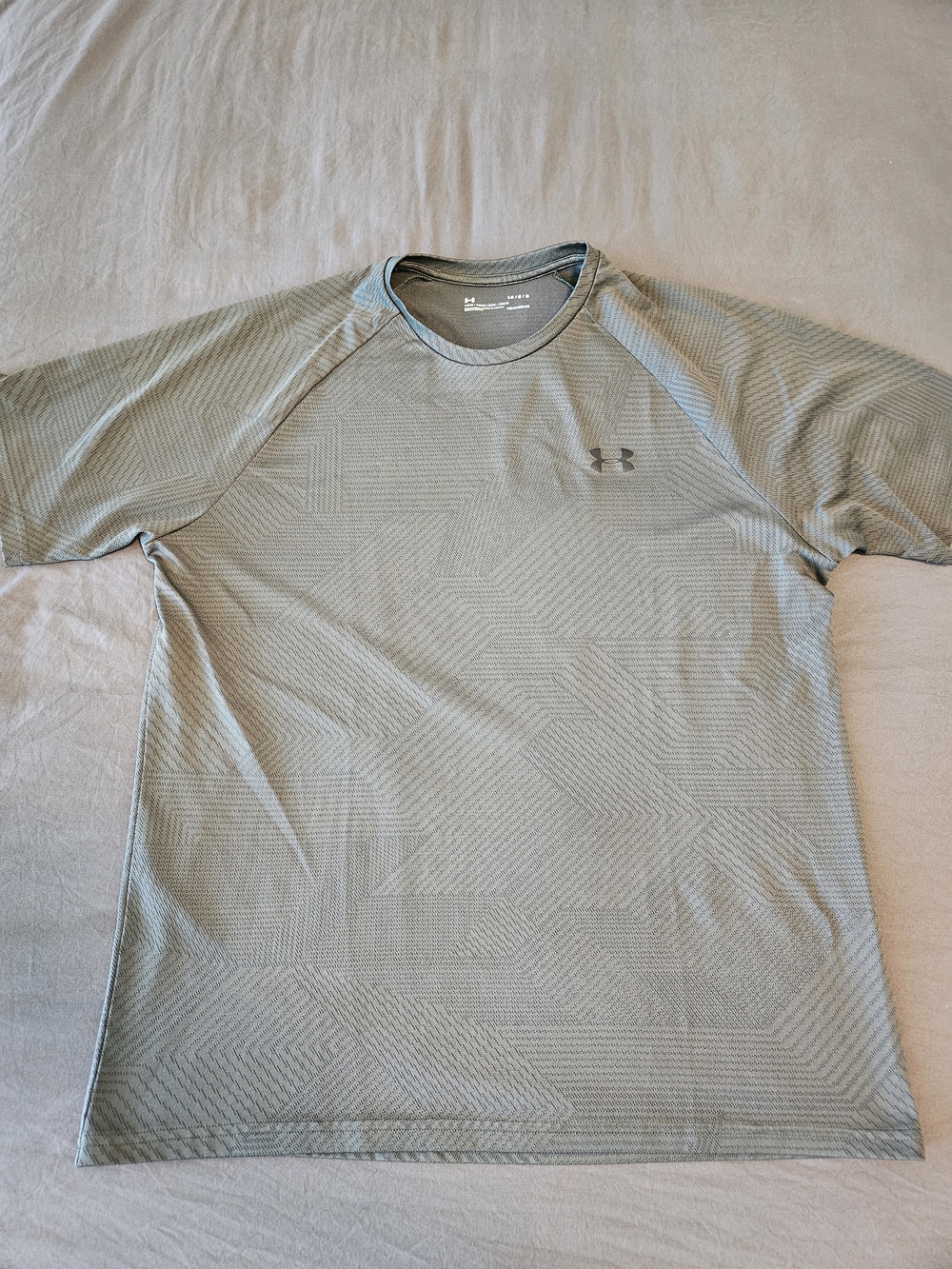 Under Armour Men's Short Sleeve Crew Neck Shirt